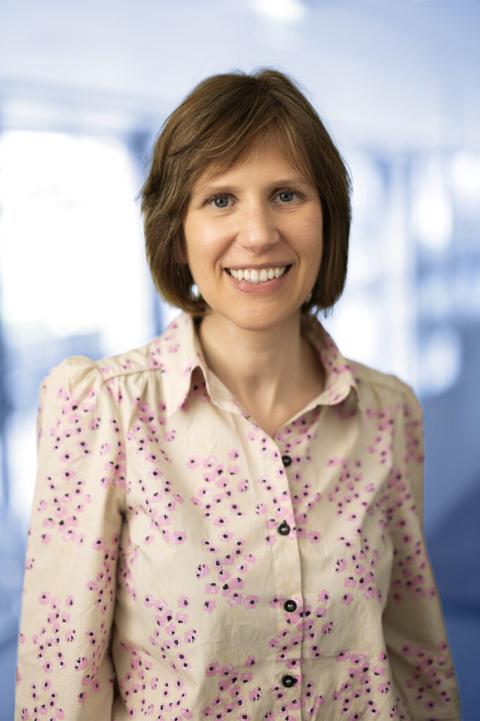 Stéphanie Dujardin European and Benelux Trademark and Design Attorney AWA Brussels, Belgium